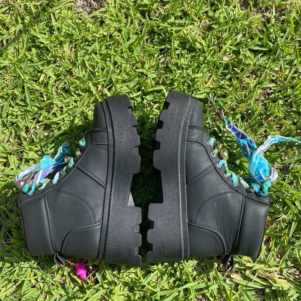 Black Platform Boots with Turquoise Multi-Color Laces - Picture 5 of 7